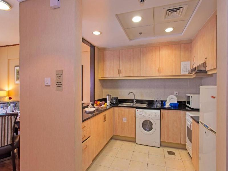 One Bedroom Apartment Twin image 3