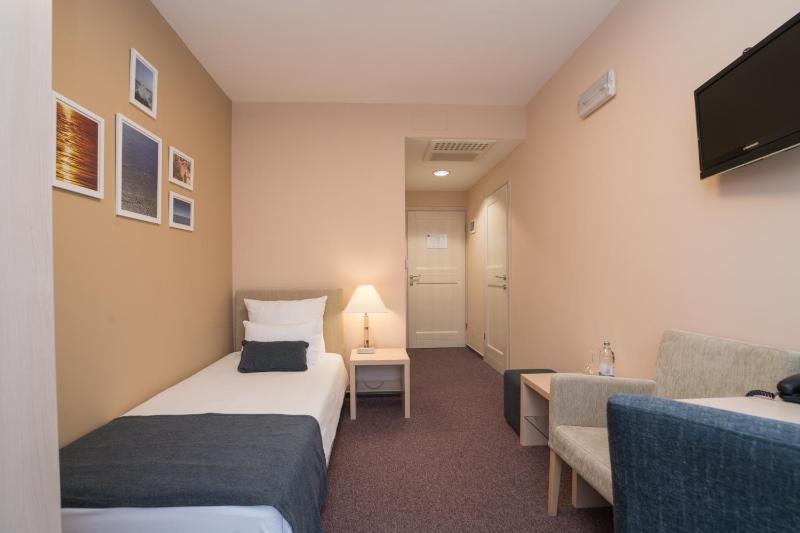 Single Room image 1