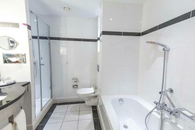 Premium Room image 3