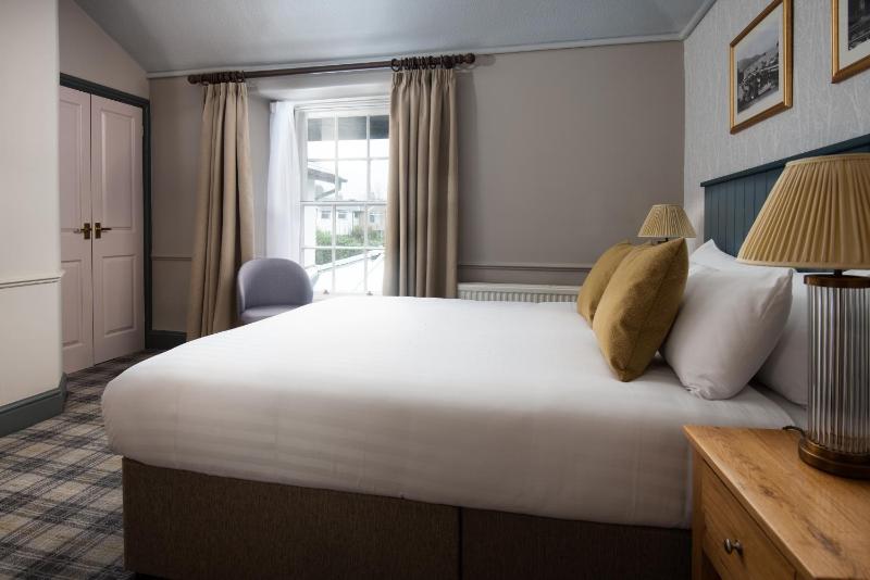Superior Double Room image 3