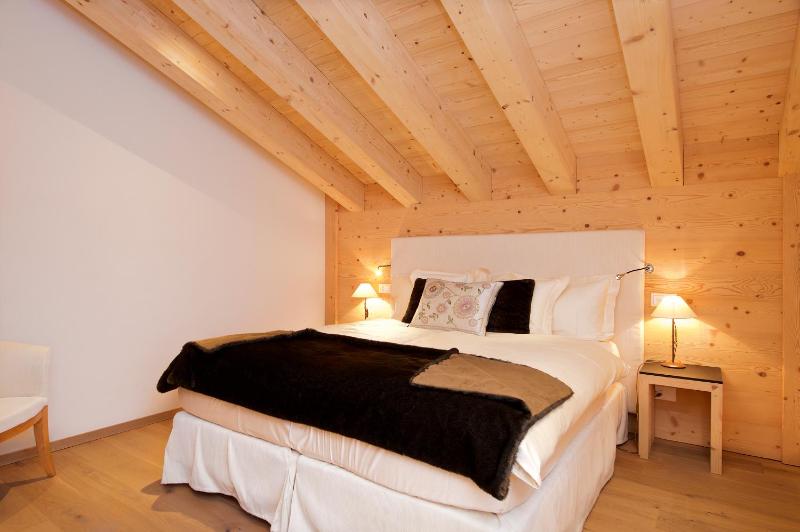 Penthouse Apartment with Matterhorn View image 4