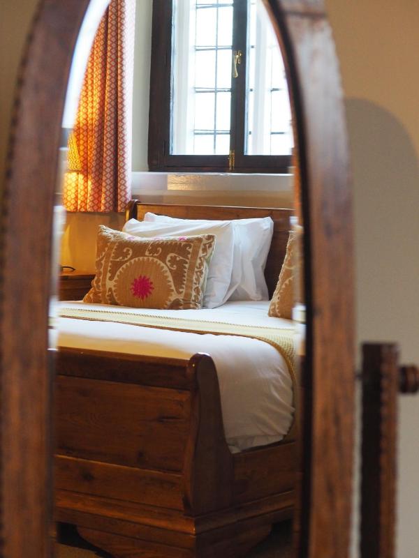Superior King Room image 4