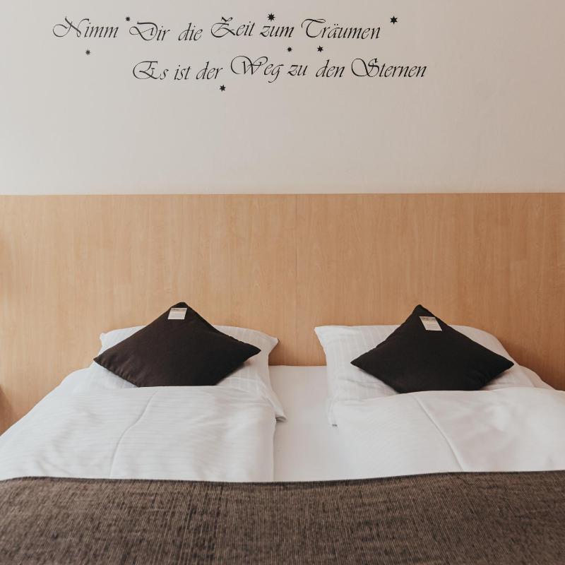 Double Room image 2