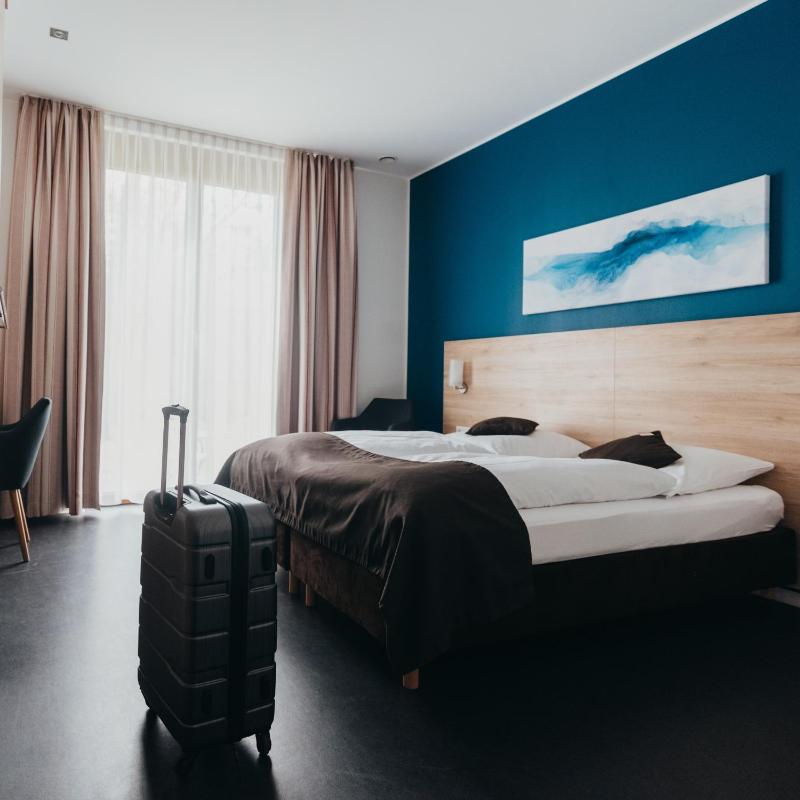 Double Room with Garden View image 4