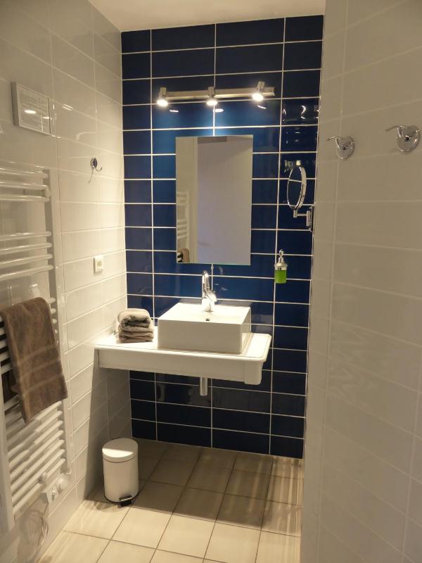 Budget Double Room image 2