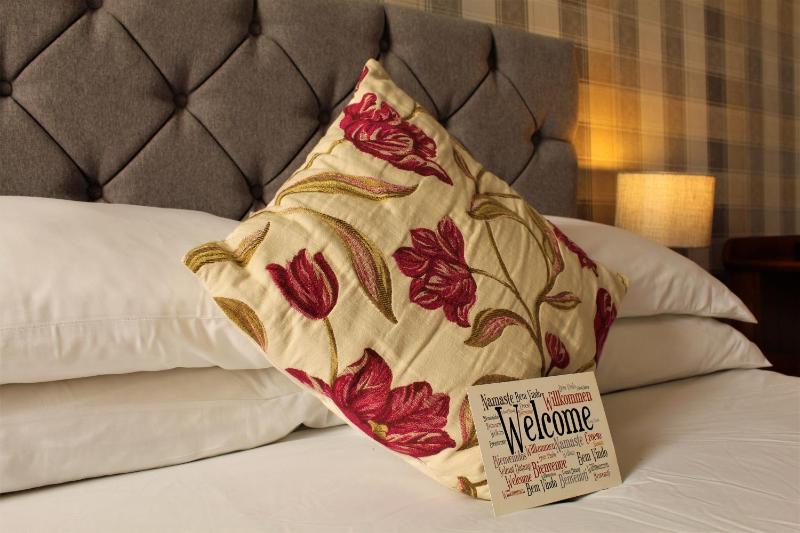 Standard Double Room image 3