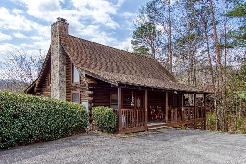 Six-Bedroom House image 1