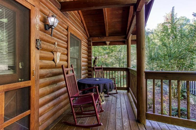 ER44 - Rising Eagle - Great Location! Close To Town! cabin - image 6