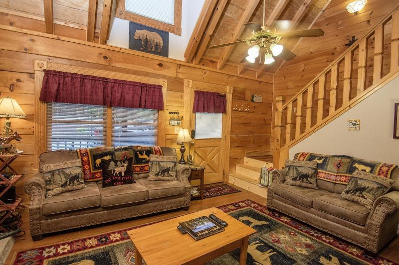 ER100 - Making Memories Great location - Close to town! cabin - image 7