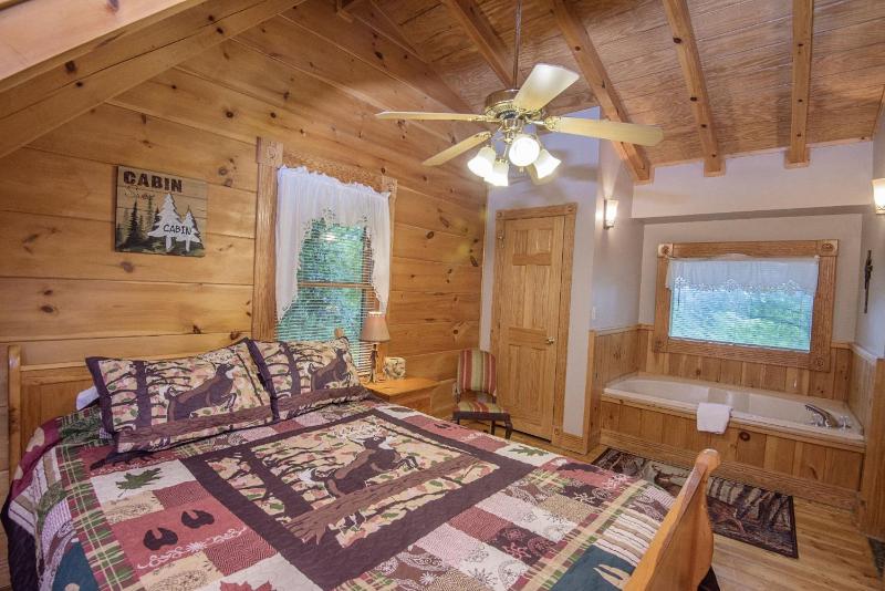 ER100 - Making Memories Great location - Close to town! cabin - image 17