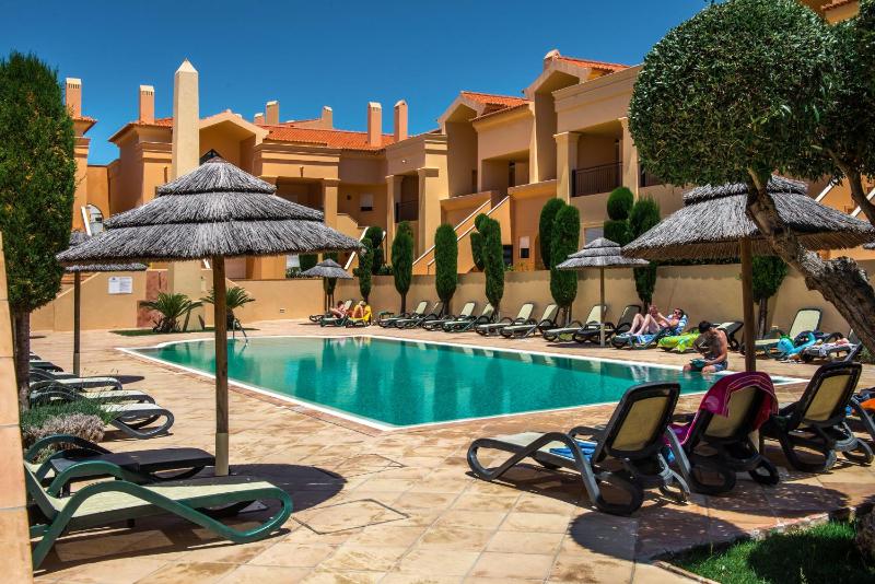 Two-Bedroom Apartment with Pool Side image 1