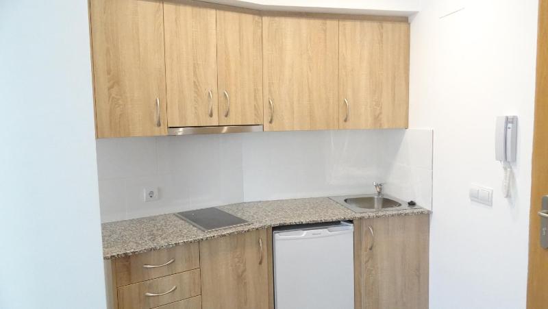One-Bedroom Apartment image 2