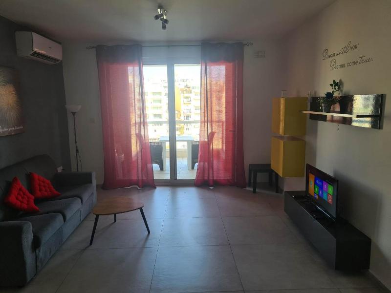 St Julians Bay Sea Front Apartments - image 10