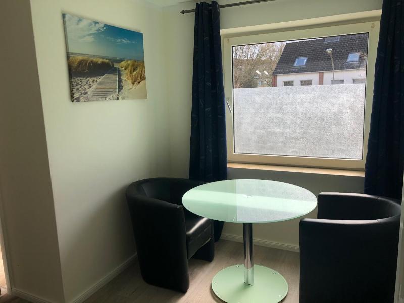 Double Room image 2