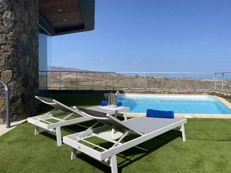 Villa Calm Ocean views by Infinity Summer - image 1