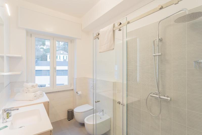 White Lake View Apartment by Rent All Como - image 15
