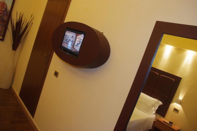 Double Room (1 Adult) image 4