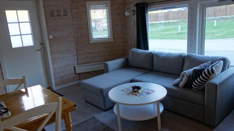 One-Bedroom Cottage image 3