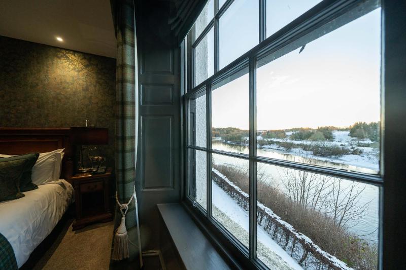 Heritage Riverview image 3