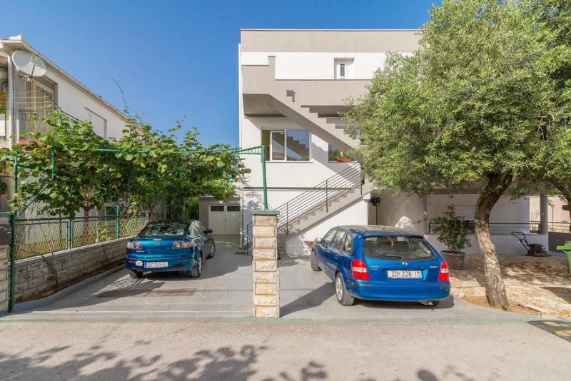 Apartments Villa Odesa with shared pool - image 10