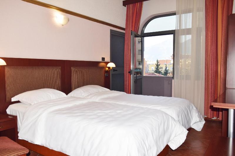 Double or Twin Room with Balcony image 1