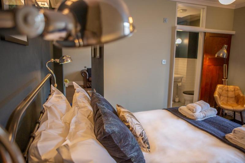 Suite with Balcony image 3