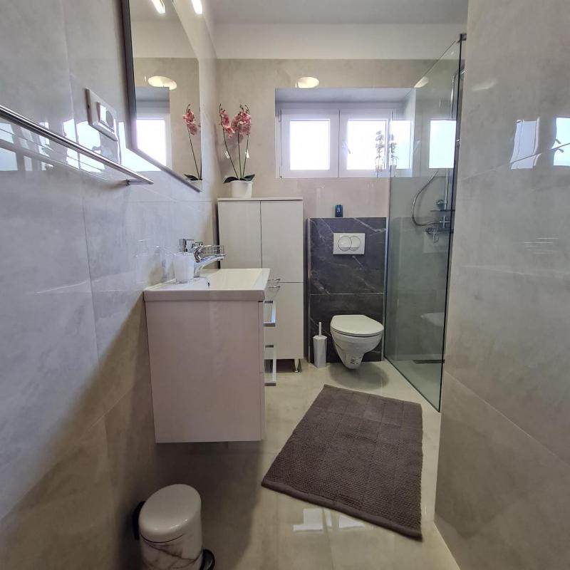 Apartments Villa Odesa with shared pool - image 21