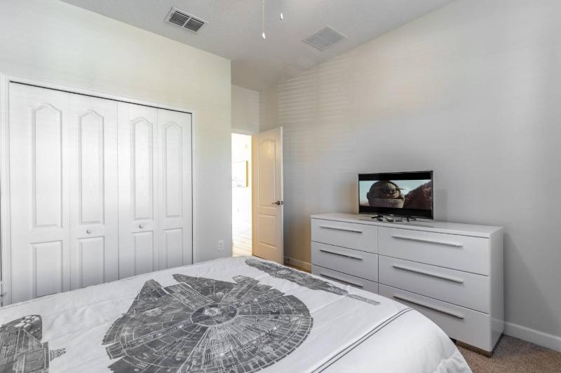5493 Solterra - image 23