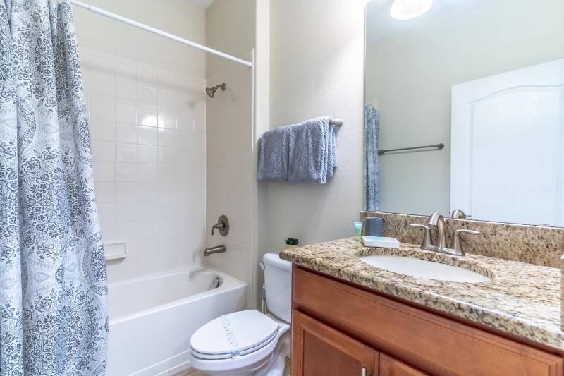 5493 Solterra - image 12