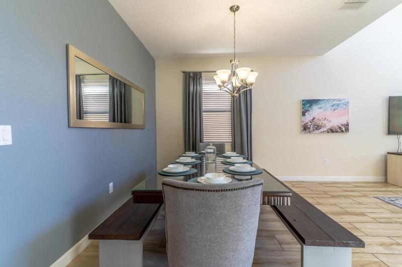 5493 Solterra - image 13