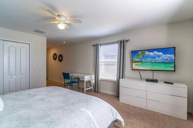 5493 Solterra - image 24