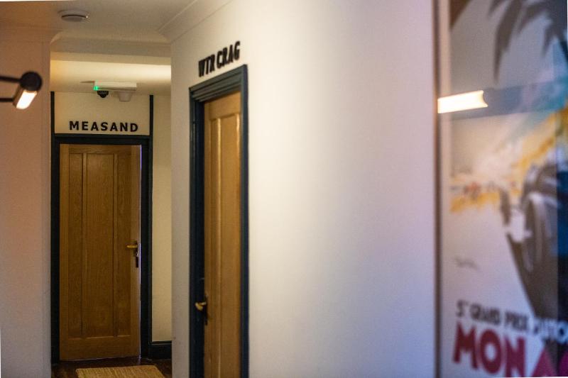 King Room with Lake View image 4