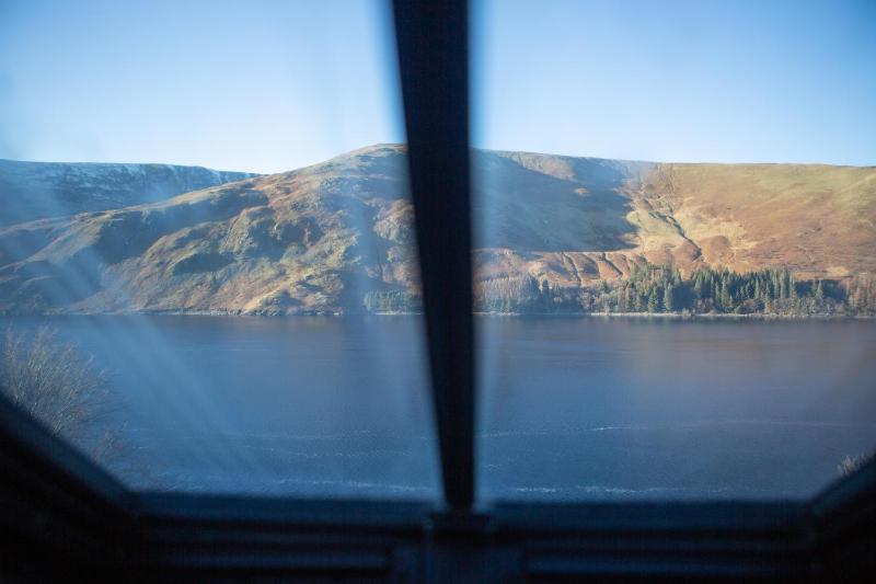 King Room with Lake View image 3