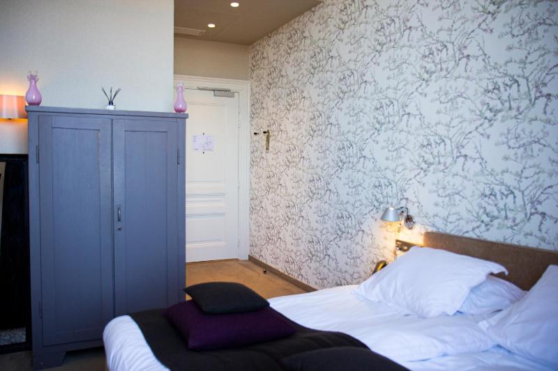 Luxury Double Room image 3