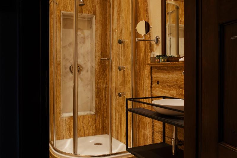 Double Room with Spa Package image 3