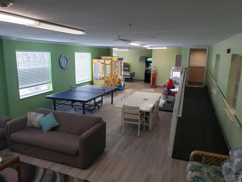 Marylander Condominiums 90 steps from the beach - image 30