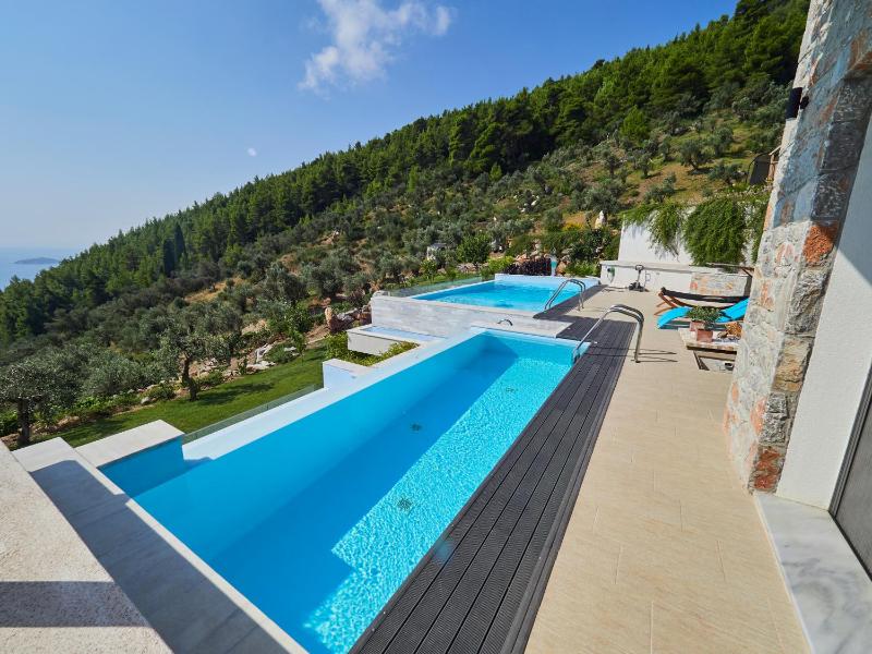 Sky Sea Resort & Villas - image 45