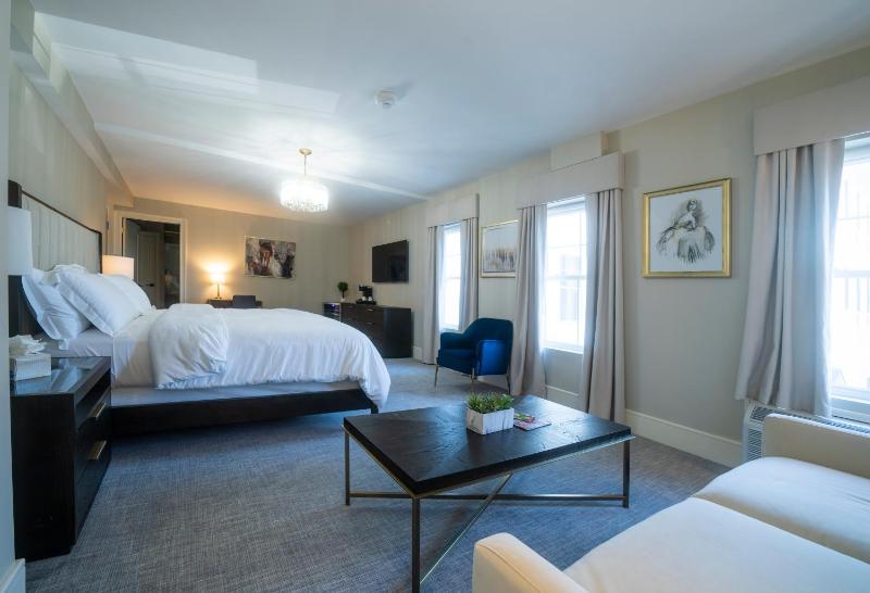 King Room image 1