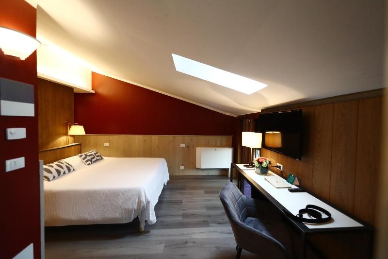 Hotel Italia - image 11