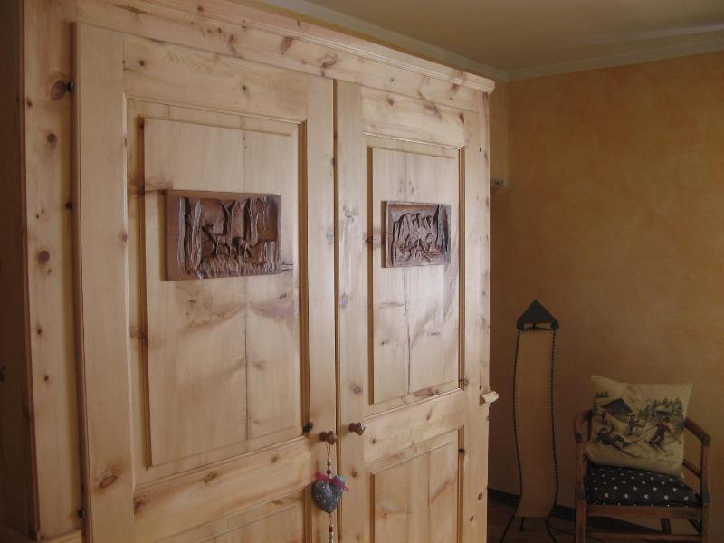 One-Bedroom Apartment image 1