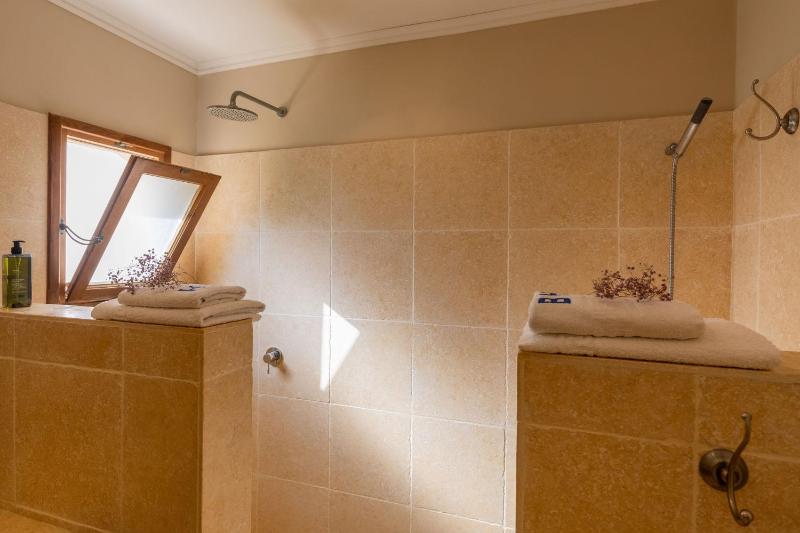 King Suite with Sea View image 3