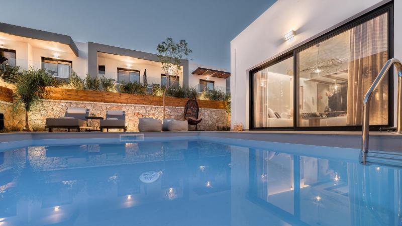 Sezian Boutique Homes and Villas - image 20