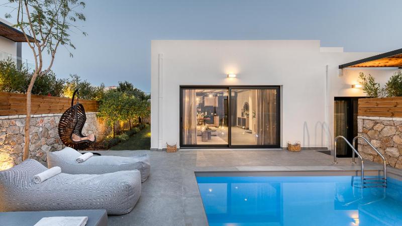 Sezian Boutique Homes and Villas - image 36