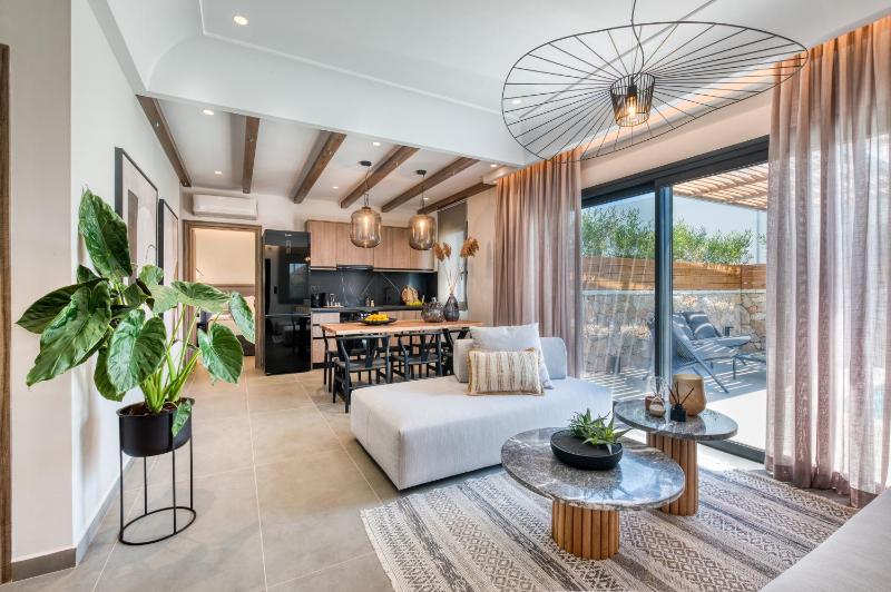 Sezian Boutique Homes and Villas - image 25