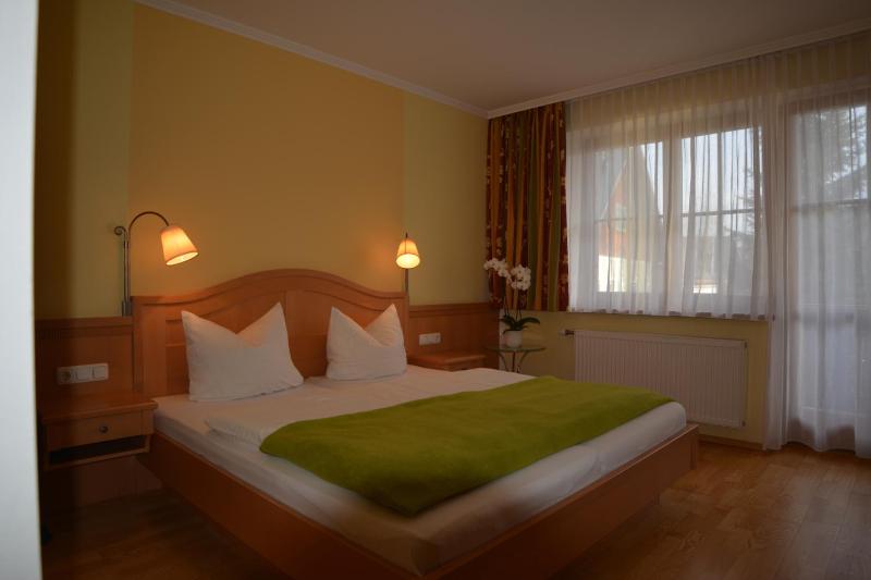 One-Bedroom Apartment image 2