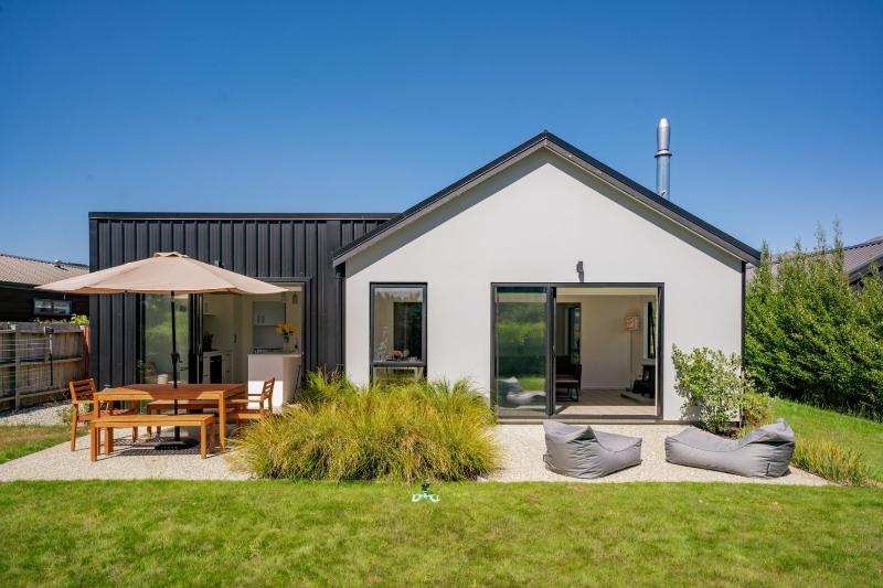 Northlake Hideaway - Wanaka Holiday Home Images