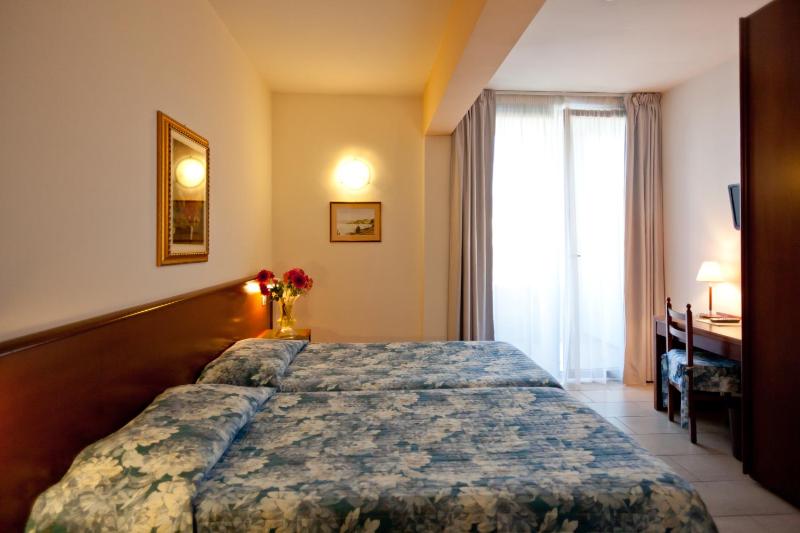 Hotel Idania - image 12