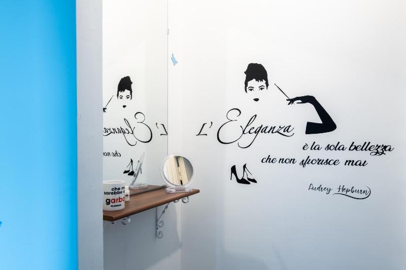 King Room with Balcony image 1