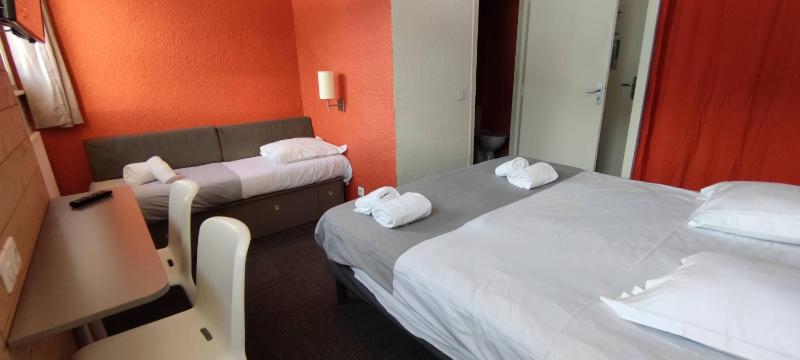 Triple Room image 4
