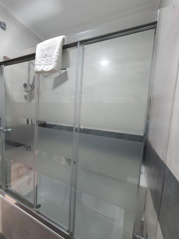Studio (2 Adults) with Single Beds image 3